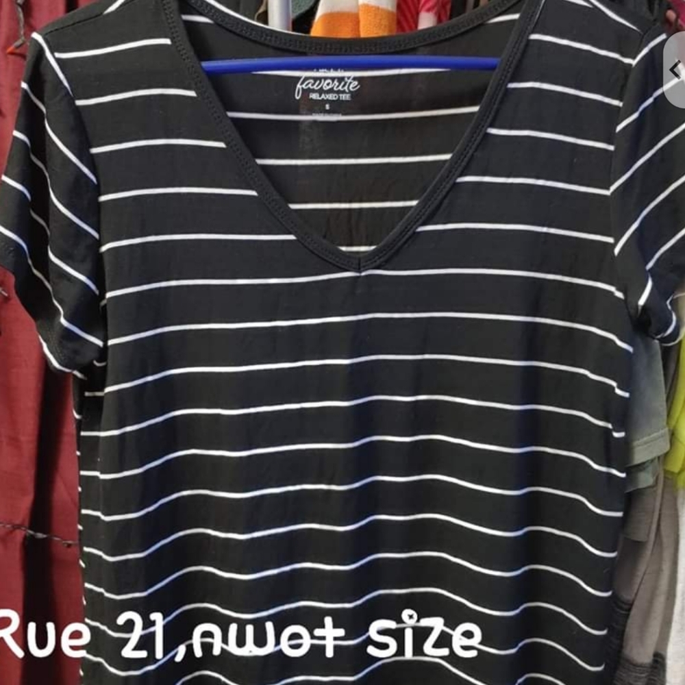 Rue 21 shirt